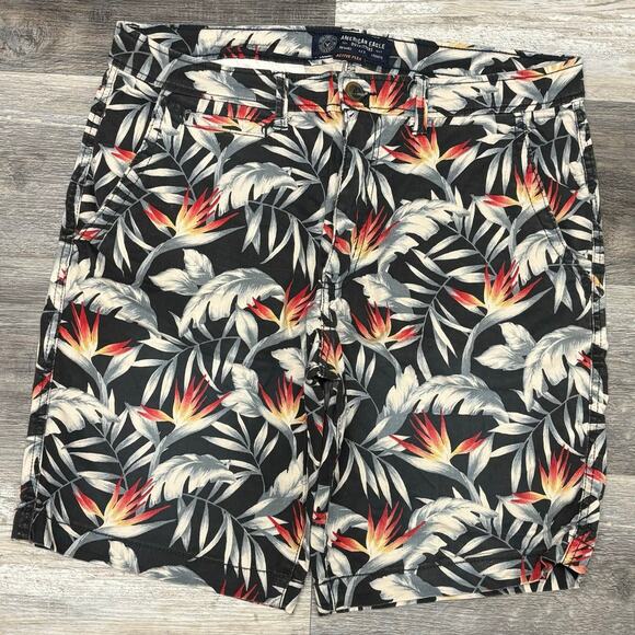 American‎ Eagle Active Flex Tropical Hawaiian AOP Mens 34 Beachy Classic Shorts - Picture 1 of 10